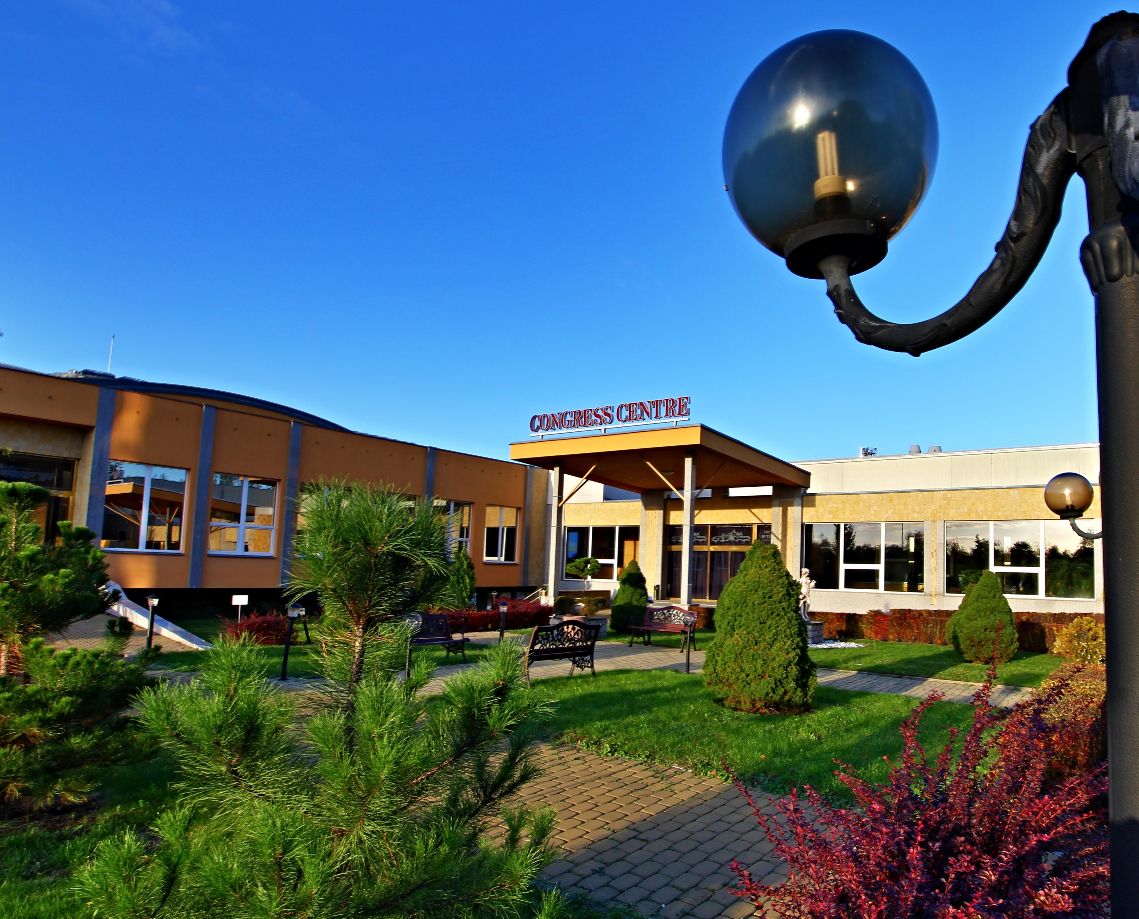 Hotel TOP HOTEL Praha 4*