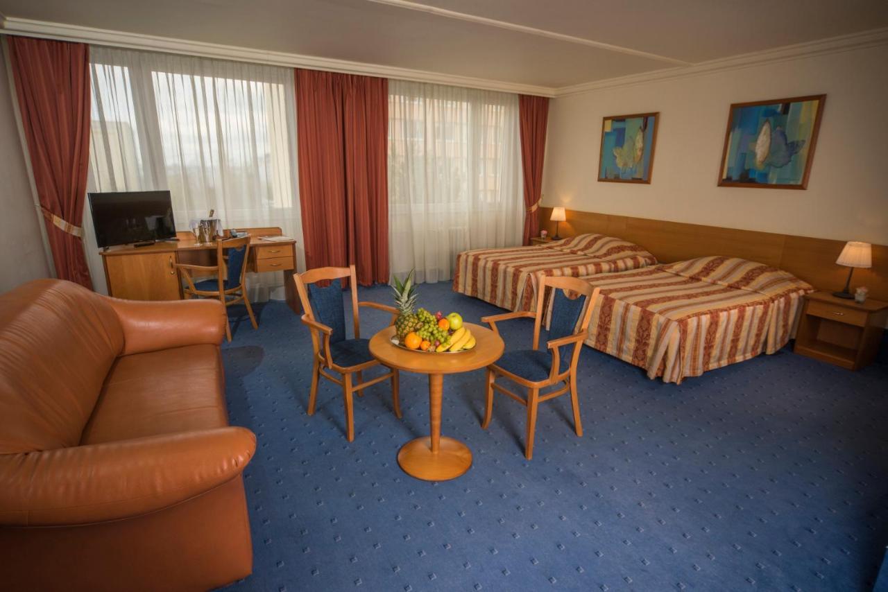 Top Hotel Praha Отель 4*