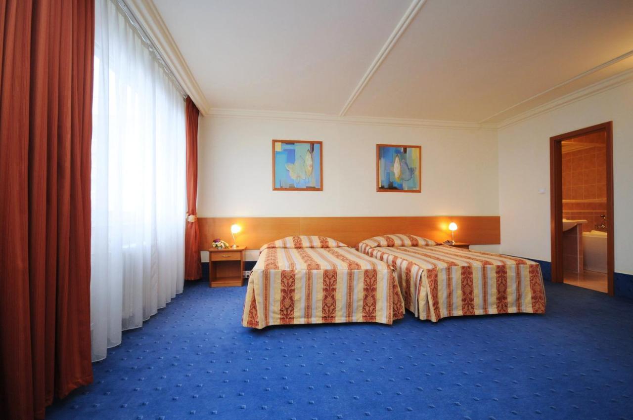 Готель Top Hotel Praha Прага